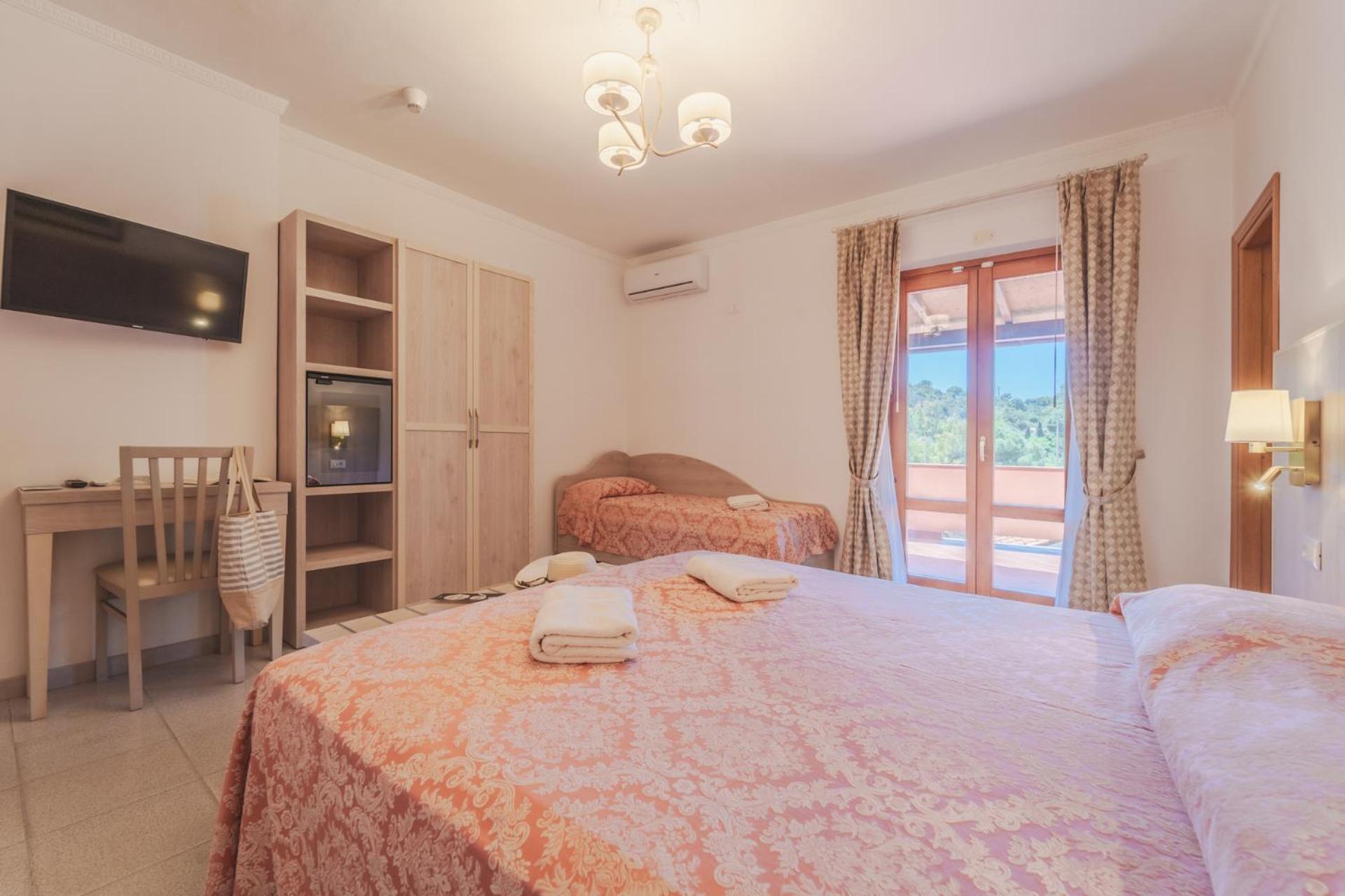 Hotel Lo Scirocco Fetovaia Extérieur photo
