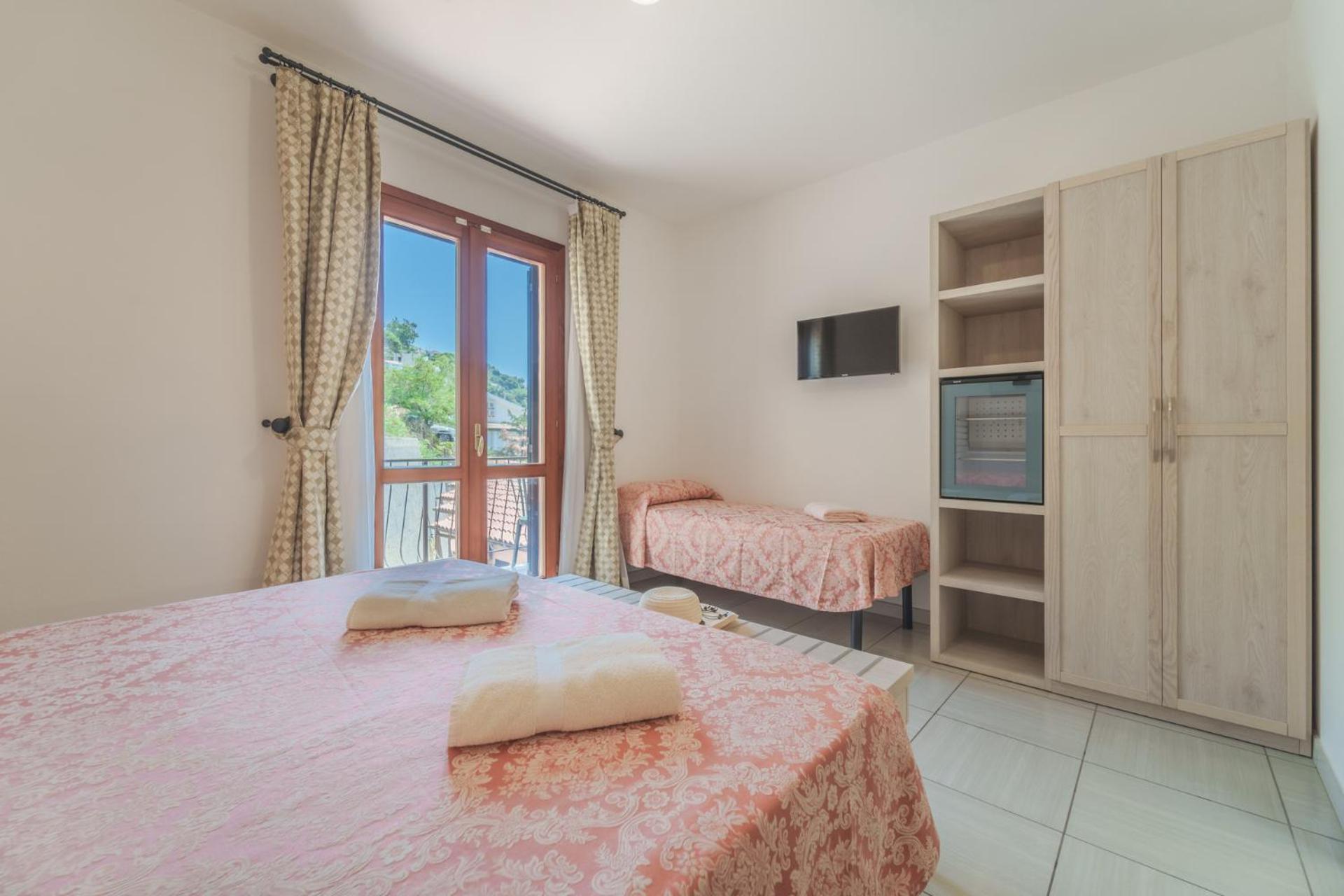 Hotel Lo Scirocco Fetovaia Extérieur photo