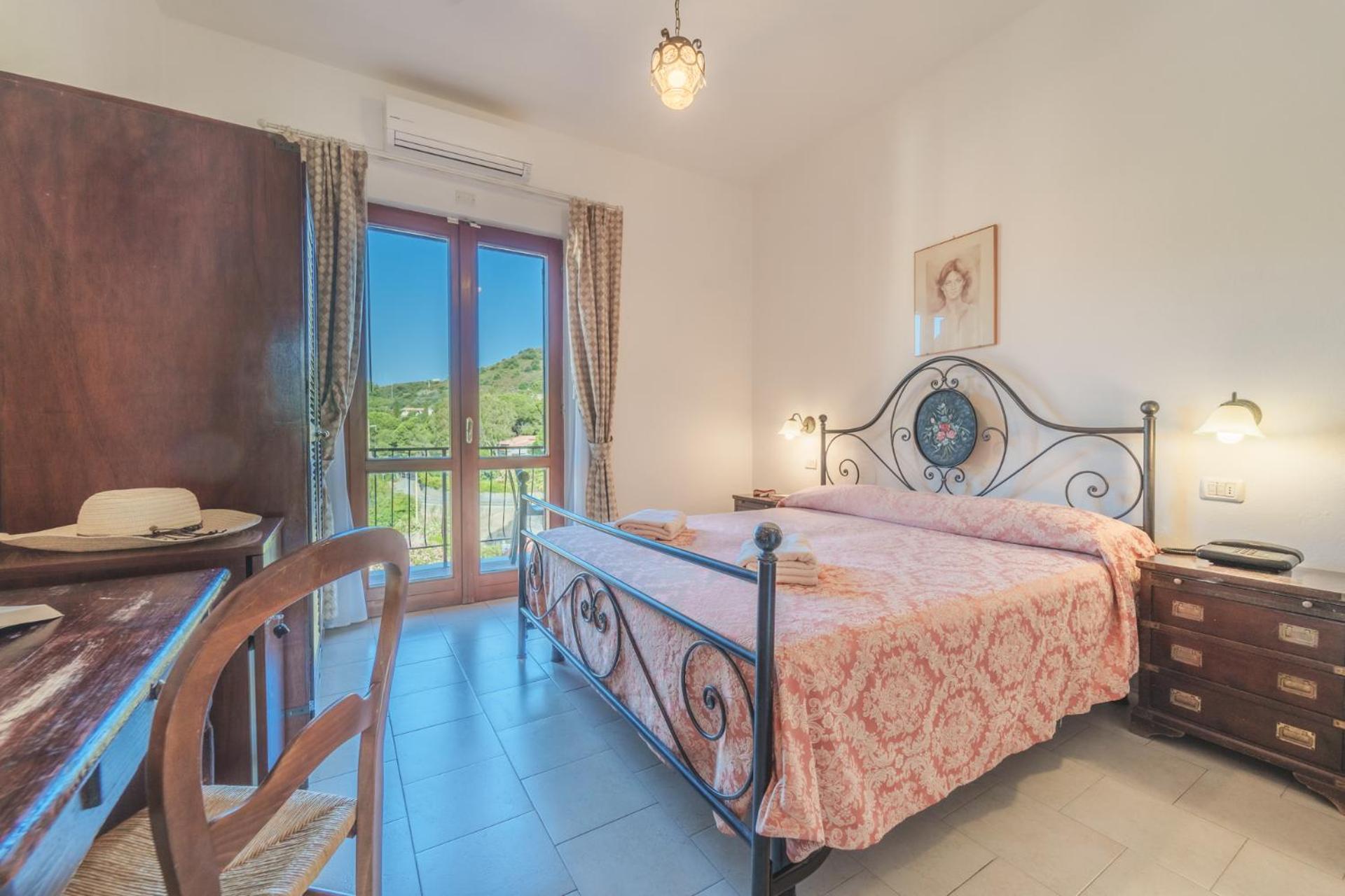Hotel Lo Scirocco Fetovaia Extérieur photo