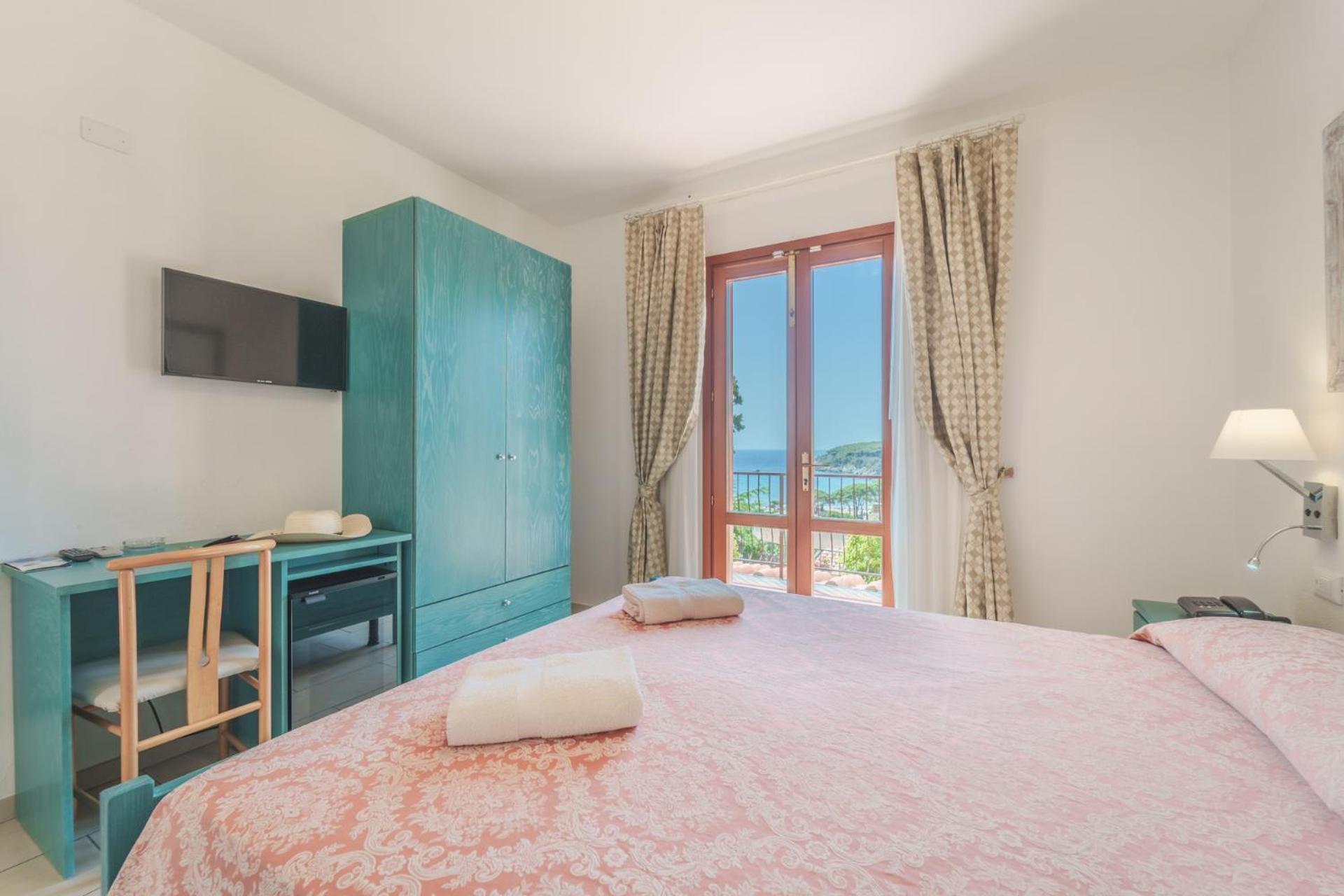 Hotel Lo Scirocco Fetovaia Extérieur photo